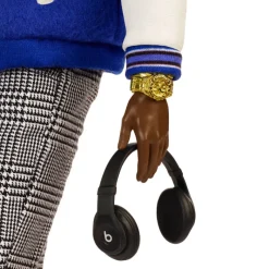 Barbie Signature Muñeco Kenbassador Coleccionable de Lebron James con Conjunto de Chaqueta Universitaria y Accesorios><noscript><img width=