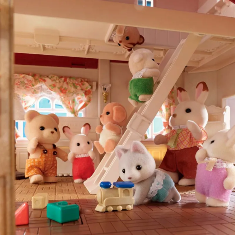 Sylvanian families Casa Con Luces Ático Secreto> Figuras Acción