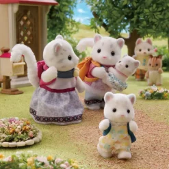 Sylvanian families Familia Leopardo de las Nieves> Figuras Acción